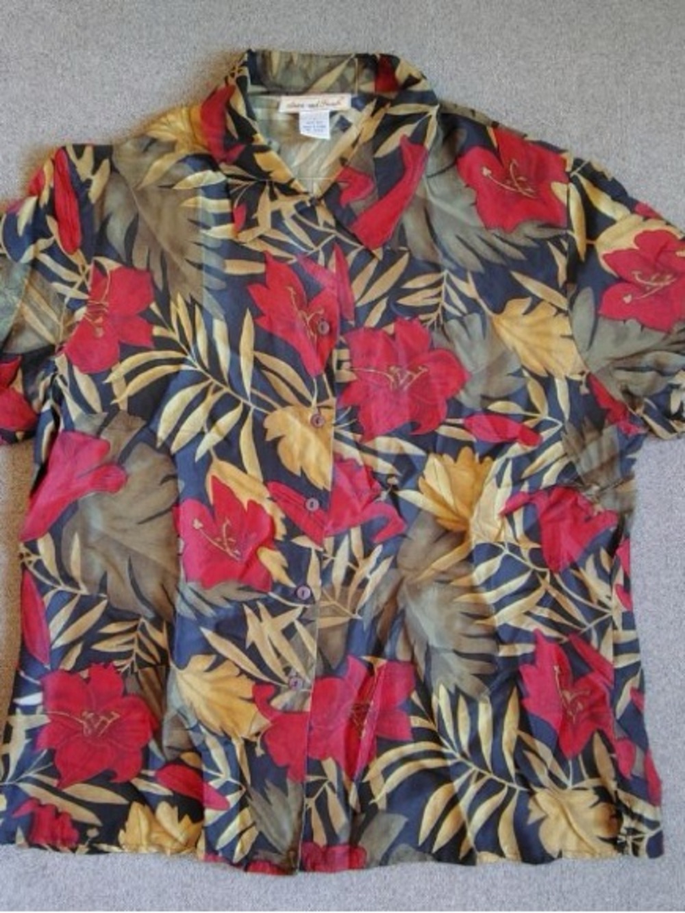Vtg Hawaiian Floral 100% Silk Top Women L Loop Collar Button Up Coastal Tropical
